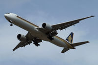 9V-SWN @ EGLL - Boeing 777-312ER [34579] (Singapore Airlines) Home~G 24/08/2009 - by Ray Barber