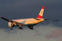 OE-LPC @ VIE - Austrian Airlines