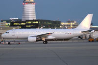 OE-LBW @ VIE - Austrian Airlines