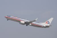 N955AN @ KLAX - Boeing 737-800 - by Mark Pasqualino
