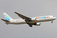 CS-TFT @ LEBL - Landing - by micka2b