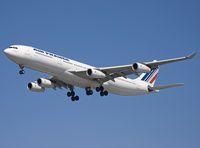 F-GLZM @ KSEA - Final rwy 16L. Non stop from Paris Charles-de -Gaulle. - by Philippe Bleus