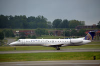 N14950 @ KTYS - Nose wheel liftoff TYS - by Ronald Barker