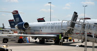 N423AW @ KCLT - CLT, NC - by Ronald Barker