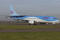 G-FDZA @ EGSH - Departing after spray into Thomson's Dreamliner livery.