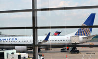 N12218 @ KDCA - DCA VA - by Ronald Barker