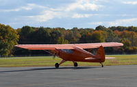 N2385M @ KOMH - Taxi Ornage - by Ronald Barker