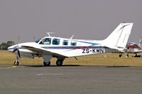 ZS-KMN @ FAGM - Beech 58 Baron [TH-153] Rand~ZS 21/09/2006 - by Ray Barber