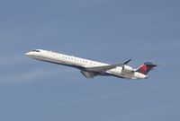 N824SK @ KLAX - CL600-2D24