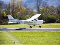 N737RC @ OA9 - Student pilot practicing touch-n-go's at the Elizabethton, TN airport.
