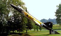 MM6504 @ LIMN - Lockheed F-104G Starfighter [683-6504] Cameri-Novari~I 08/09/1999 .Unmarked apart from code and displayed here on the base in this special scheme.. - by Ray Barber