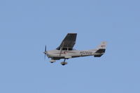 N52606 @ KSRQ - Cessna Skyhawk (N52606) arrives at Sarasota-Bradenton International Airport - by jwdonten