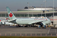 C-GHPE @ CYYZ - At Pearson International - by Micha Lueck