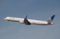 N74856 @ KLAX - Boeing 757-300