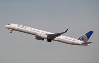 N74856 @ KLAX - Boeing 757-300