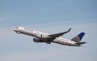 N595UA @ KLAX - Boeing 757-200 - by Mark Pasqualino