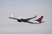 N382DA @ KLAX - Boeing 737-800 - by Mark Pasqualino