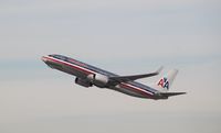 N929AN @ KLAX - Boeing 737-800 - by Mark Pasqualino