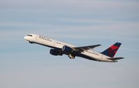 N645DL @ KLAX - Boeing 757-200