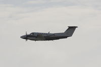 N572M @ KTPA - Beechcraft Super King Air 200 (N572M) departs Tampa International Airport - by Jim Donten
