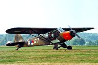 PH-KNR @ EBDT - Piper L-21B-135 [18-3867] Schaffen-Diest~OO 12/08/2000