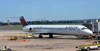 N940DL @ KDCA - DCA VA - by Ronald Barker