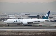 ZK-OKG @ KLAX - Boeing 777-200 - by Mark Pasqualino