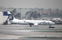 N528AS @ KLAX - Boeing 737-800 - by Mark Pasqualino