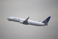 N37409 @ KLAX - Boeing 737-900 - by Mark Pasqualino