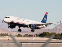 N189UW @ KLAS - Landing