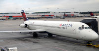 N775NC @ KATL - Atlanta - by Ronald Barker