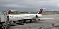 N919DE @ KATL - Atlanta - by Ronald Barker