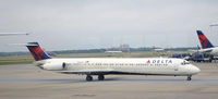 N962DL @ KATL - Taxi ATL - by Ronald Barker