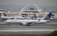 N518UA @ KLAX - Boeing 757-200 - by Mark Pasqualino