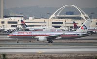 N689AA @ KLAX - Boeing 757-200 - by Mark Pasqualino
