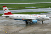OE-LDA @ EDDL - Austrian Airlines OE-LDA Sofia arriving at the DUS Star Alliance gate area. Poor weather conditions at DUS that day.....:-( - by Thomas M. Spitzner