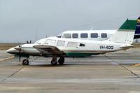 VH-AOQ @ YMEN - Piper PA-34-200T Seneca II [34-7970178] Essendon~VH 20/03/2007