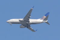 N17730 @ KTPA - United B737 on approach to Tampa International Airport - by Jim Donten