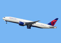 N708DN @ KLAX - N708DN Delta Air Lines Boeing 777-232/LR / 7108 (cn 39254/789) - Named after CEO David C Garrett Jr.

Los Angeles - International (LAX / KLAX)
USA - California, October 24, 2012
TDelCoro - by Tomás Del Coro