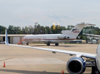 N725CK @ KLEX - Lexington  First Class horse carier