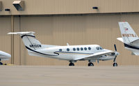 N810GW @ KLEX - Lexington - by Ronald Barker