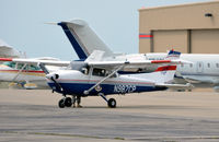 N987CP @ KLEX - Lexington - by Ronald Barker
