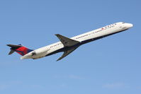 N949DL @ KSRQ - Delta Flight 2298 (N949DL) departs Sarasota-Bradenton International Airport enroute to Hartsfield-Jackson Atlanta International Airport - by Jim Donten