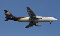 N139UP @ MCO - UPS A300 - by Florida Metal