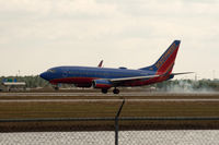 N926WN @ RSW - 737 landing at RWY 6 - by Mauricio Morro