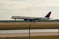 N586NW @ RSW - About to touch down RWY 6 - by Mauricio Morro
