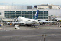 ZK-SUH @ KSFO - At San Francisco - by Micha Lueck