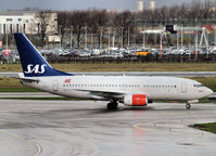 LN-TUI @ AMS - Taxi to runway 09 of Schiphol Airport - by Willem Göebel