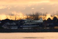 C-GFLT @ YVR - Landing on the Fraser
