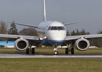 G-FBEI @ EGSH - Arriving at EGSH.